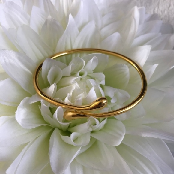 Jewelry - Gold Tone Bangle Open Wrap Bracelet